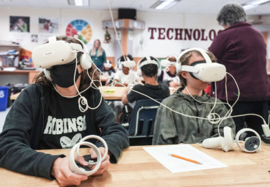 Hive Minds: Multidisciplinary collaboration creates virtual reality STEM experience for elementary students
